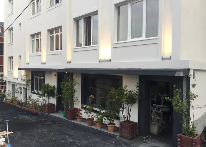 Spinel Hotel - Old City